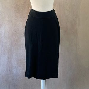 🎉Host Pick🎉 Dolce & Gabbana Lace-Up Skirt